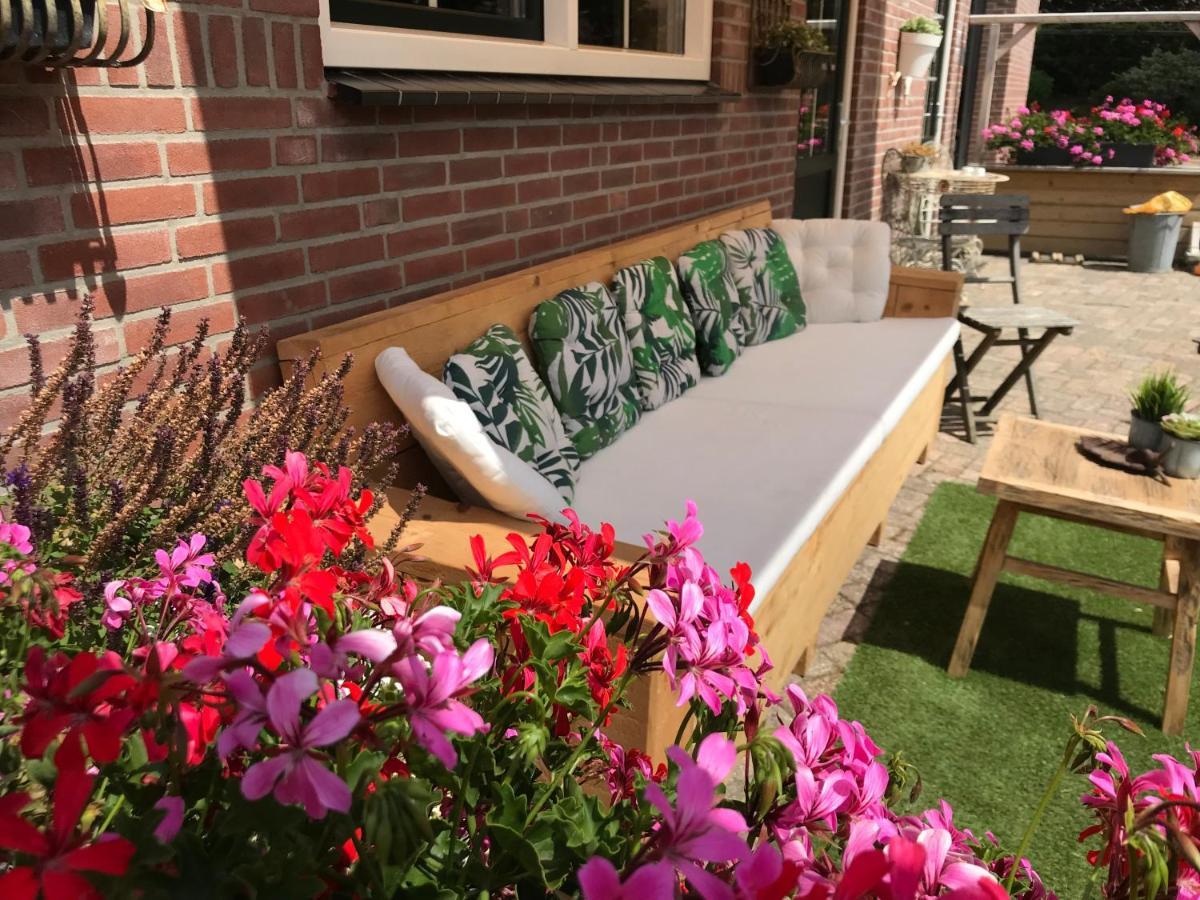 B&B Zen Lage Zwaluwe Exterior foto
